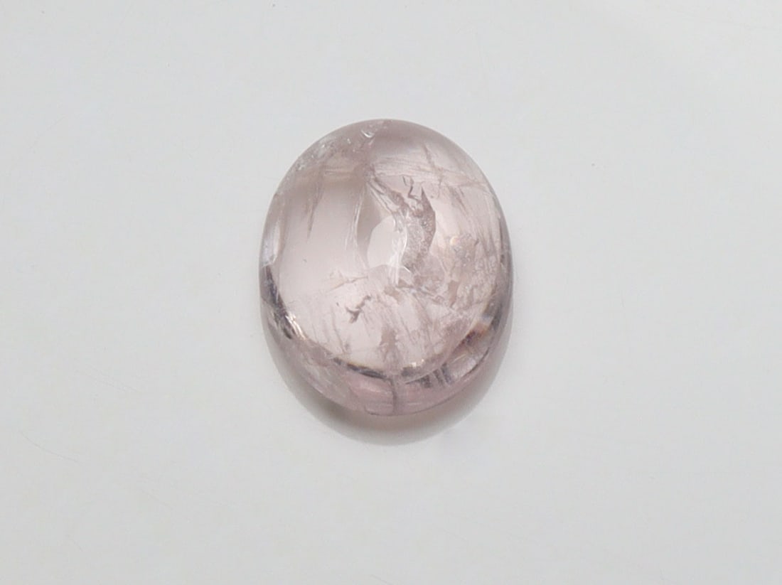 Beautiful " Natural Morganite " 1.94 cts Natural Morganite: No Reserve! Title: Beautiful " Natural Morganite " 1.94 cts Natural Morganite Additional Information: Gemstone : Natural Morganite Shape and Cut : Oval Cabochon Weight : 1.94 carats Measurements : 9.3