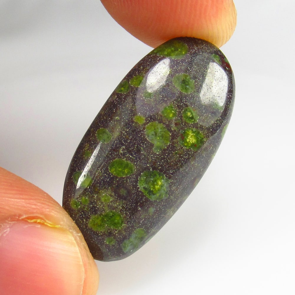 14.75 Ct - Natural Rhyolite Jasper: No Reserve! Title: 14.75 Ct - Natural Rhyolite Jasper Gemstone Gemstones: Rhyolite Carat Weights: 14.75 Size/Dimensions: 28.0 x 13.0 x 4.5 mm Additional Information: Pieces : 1 No's / Shape : Oval Cab