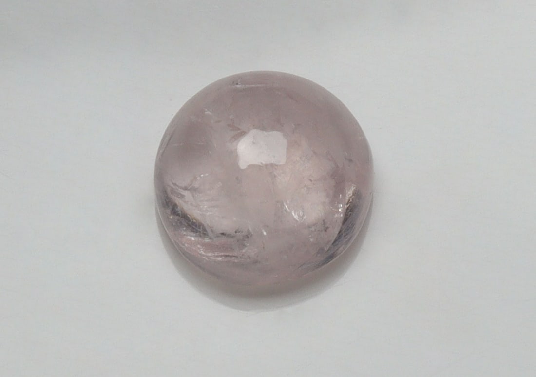 Beautiful " Natural Morganite " 4.27 cts Natural Morganite: No Reserve! Title: Beautiful " Natural Morganite " 4.27 cts Natural Morganite Additional Information: Gemstone : Natural Morganite Shape and Cut : Round Cabochon Weight : 4.27 carats Measurements : 9.
