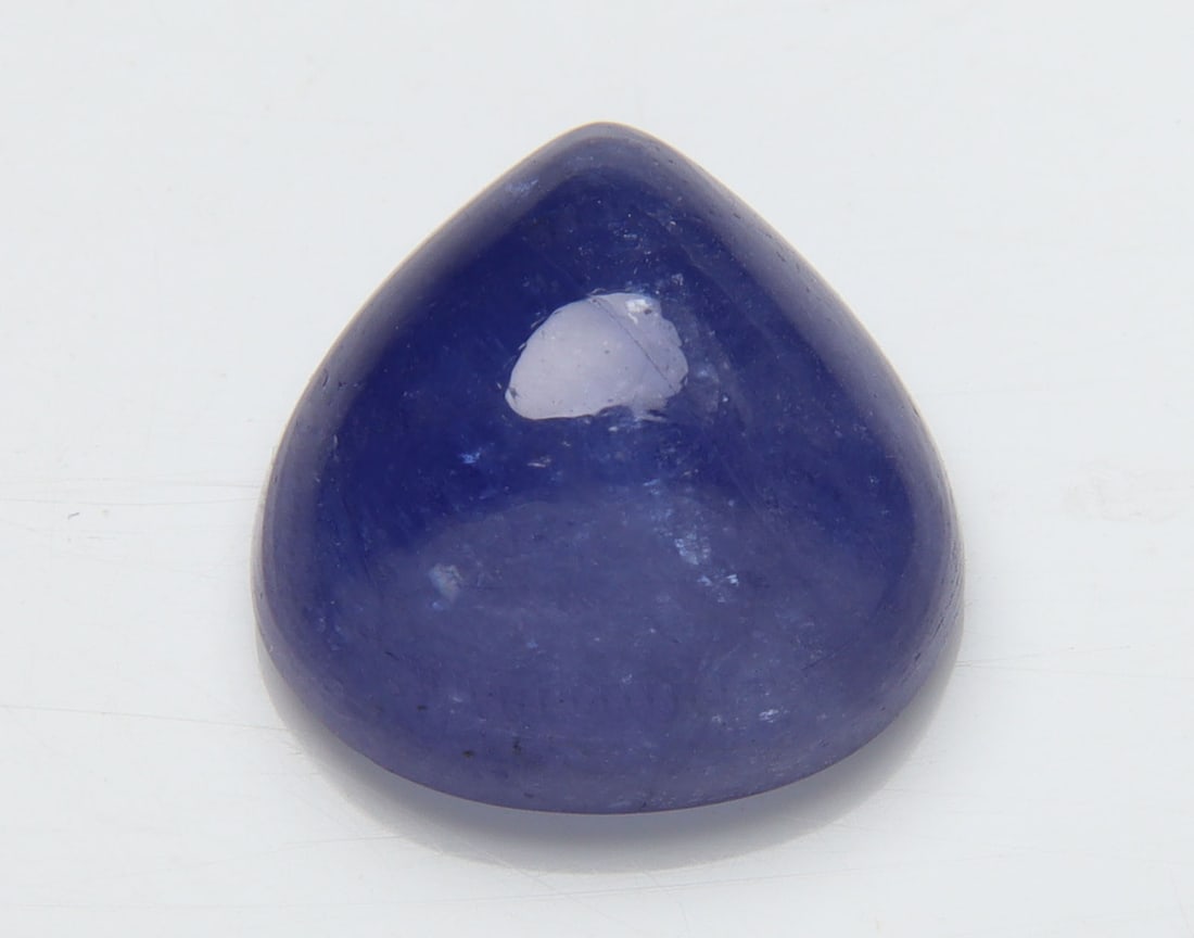 Stunning " Natural Tanzanite " 7.46 Cts Natural Tanzanite: No Reserve! Title: Stunning " Natural Tanzanite " 7.46 Cts Natural Tanzanite Additional Information: Gemstone : Natural Tanzanite Origin: Tanzania Weight : 7.46 carats Dimensions : 12x12 mm Shape/Cut:
