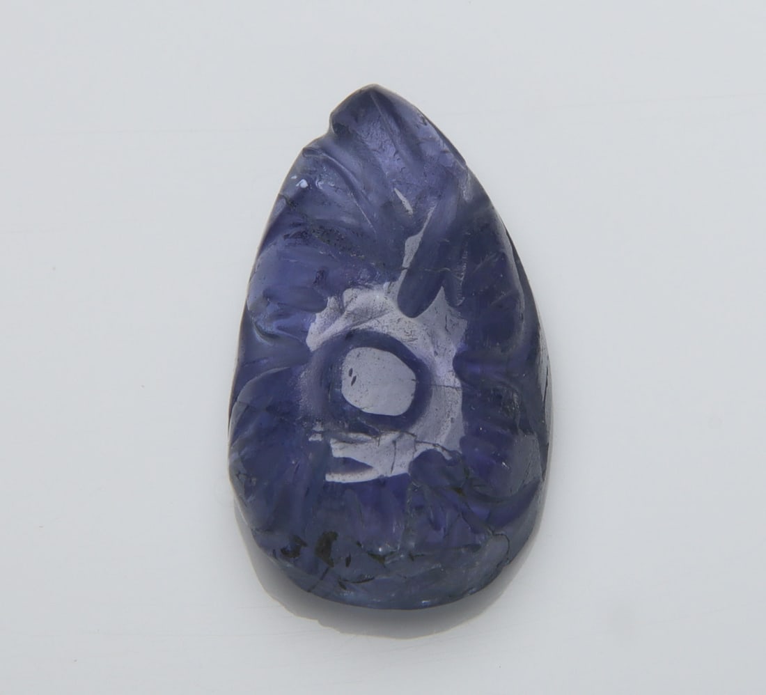 Lovely " Natural Tanzanite " 7.10 Cts Natural Tanzanite: No Reserve! Title: Lovely " Natural Tanzanite " 7.10 Cts Natural Tanzanite Additional Information: Gemstone : Natural Tanzanite Origin: Tanzania Weight : 7.10 carats Dimensions : 15.62x9.23x5.23 mm Sh