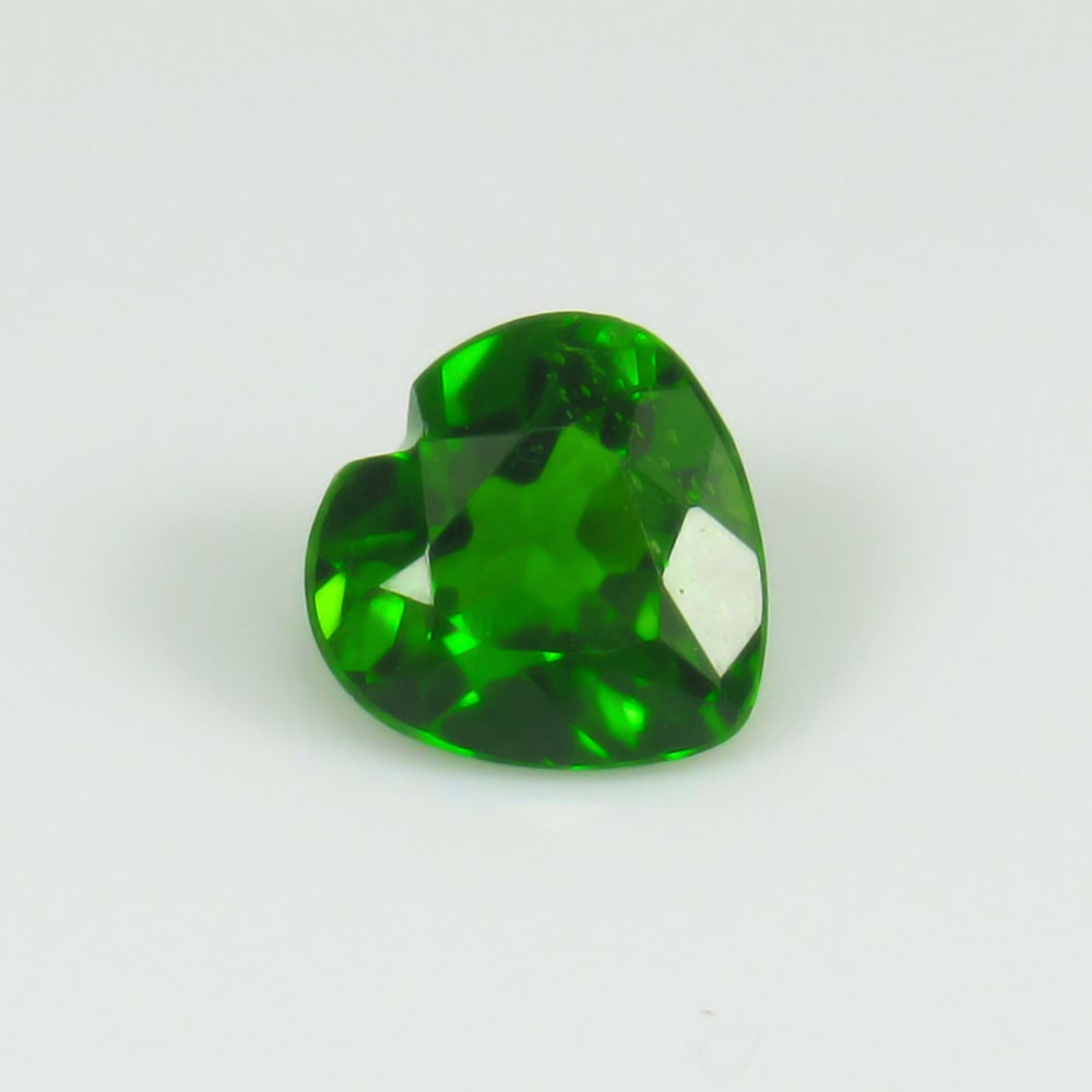 Natural Chrome Diopside - 0.81 Ct (1 of 2)