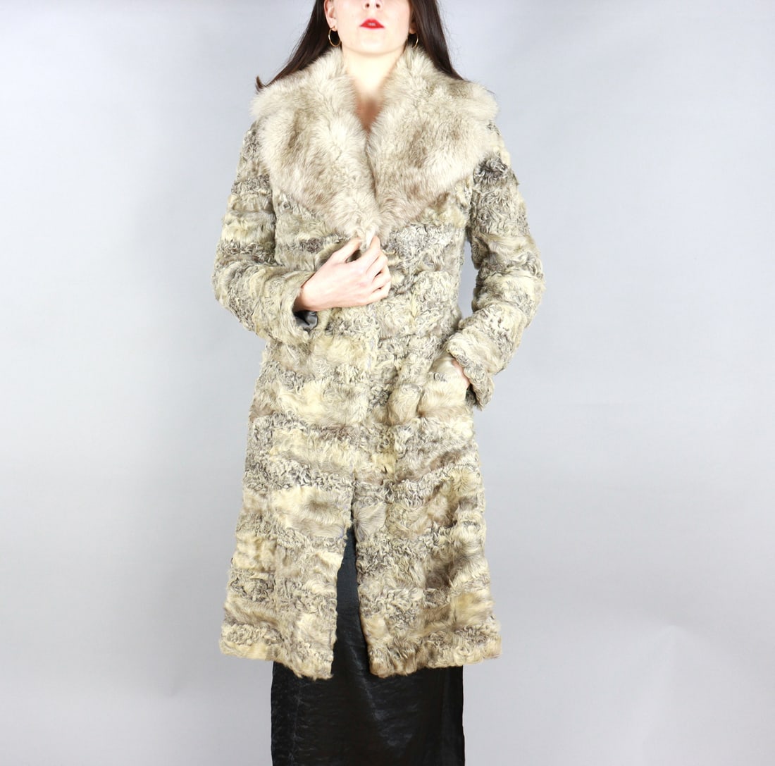 GRAY LAMB COAT & BLUE FOX COLLAR EU: S; US: 6 (1 of 10)
