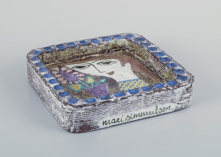 Mari Simmulson for Upsala Ekeby, Sweden. Ceramic bowl in modernist style. Womans face and flowers in: Mari Simmulson (1911-2000) for Upsala Ekeby, Sweden. Ceramic bowl in modernist style. Womans face and flowers in a vase. Approximately from the 1960s. Model number 4156. In excellent condition with mi