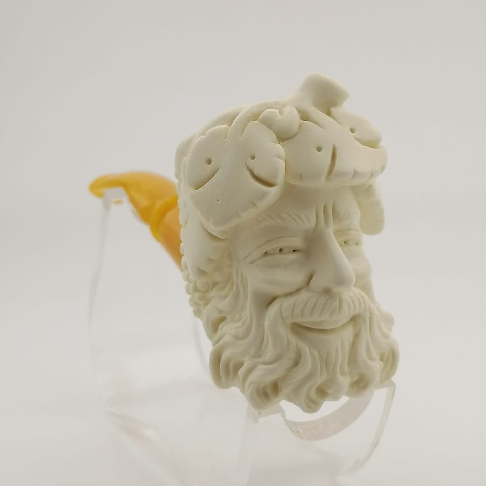 Bacchus Meerschaum Pipe Greek Mythology Wine God: Title: Bacchus Meerschaum Pipe Greek Mythology Wine God Materials: Meerschaum Dimension: 5.3 inch (13.5cm) Description: Bacchus,Hand carved Meerschaum Pipe. Made in Turkey,Eskisehir by Meerschaum Carv