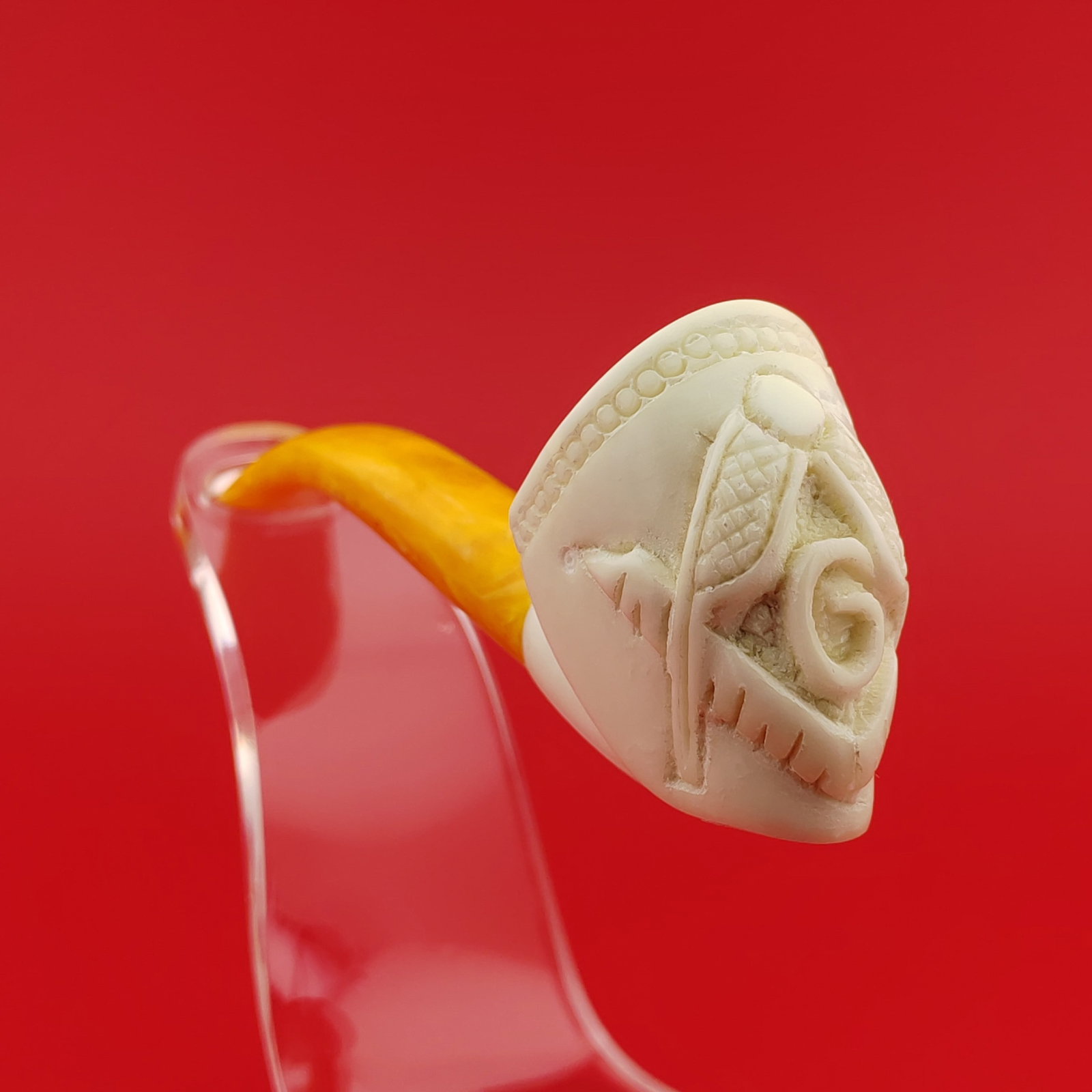 Masonic Meerschaum Pipe: Title: Masonic Meerschaum Pipe Materials: Meerschaum Dimension: 4.9 inch (12.5cm) Description: Masonic,Hand carved Meerschaum Pipe. Made in Turkey,Eskisehir by Meerschaum Carve Master.Best Quality Blo