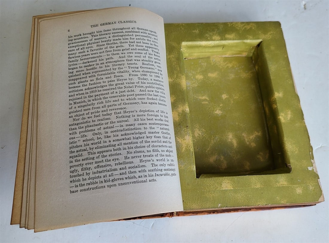1913 BOOK SHAPE BOX SAFE GERMAN CLASSICS antique decorativew/ Imperial Eagle (1 of 5)