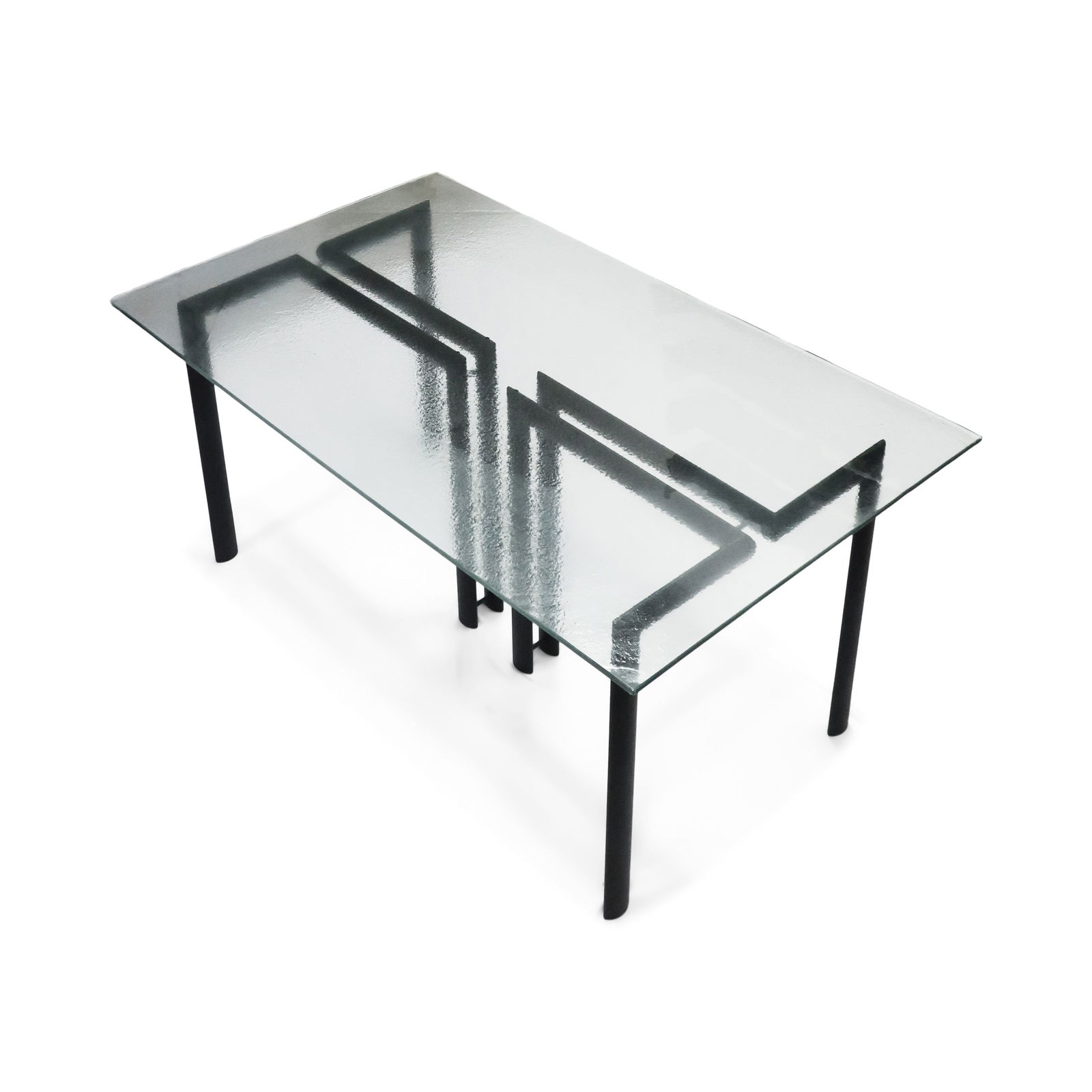 Postmodern Dining Table by Giorgio Cattelan for Cidue: A beautiful 1980s Italian postmodern table designed by Giorgio Cattelan for Cidue. The table's base is designed with two matte black enamel metal pieces in a T-shape. The two piece base allows for dif