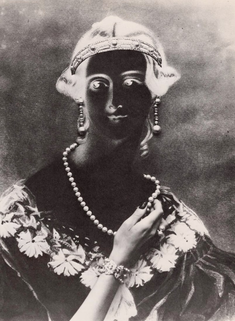 ERWIN BLUMENFELD - The Princess of Pearls, Cartier Jewelry, Harpers, 1939: Title: ERWIN BLUMENFELD - The Princess of Pearls, Cartier Jewelry, Harpers, 1939 Description: Artist: ERWIN BLUMENFELD Print Title: The Princess of Pearls, Cartier Jewelry, Harpers, 1939 Medium: Authe