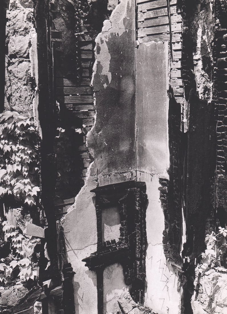 WALKER EVANS - Scarborough, New York 1931: Title: WALKER EVANS - Scarborough, New York 1931 Description: Artist: WALKER EVANS Print Title: Scarborough, New York 1931 Beautifully printed, tissue covered gravure from the 1960s Medium: Sheet-fed