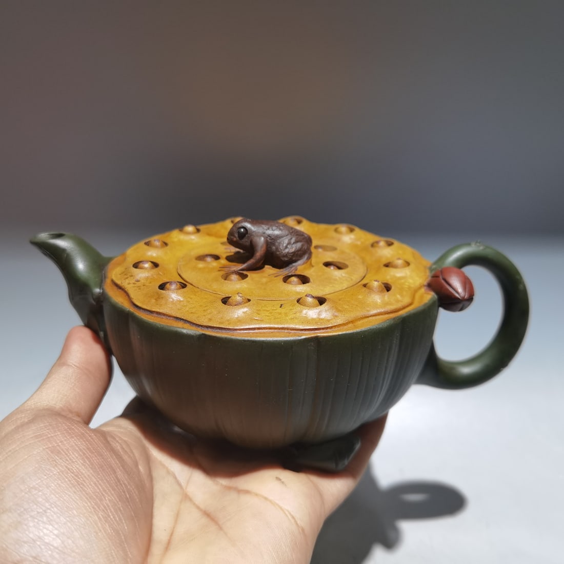 Chiese Yixing Zisha Clay Lotus Seedpod & Frog Teapot (1 of 9)