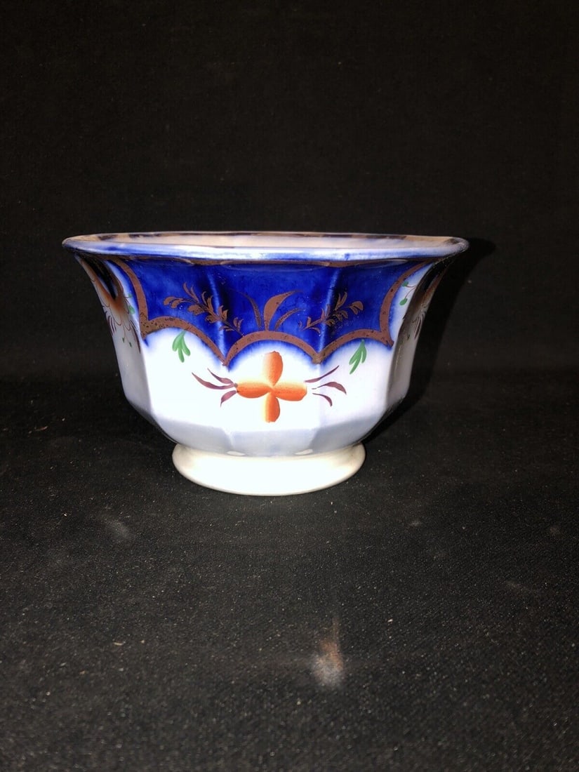 Flow Blue Polychrome Waste Bowl (1 of 3)