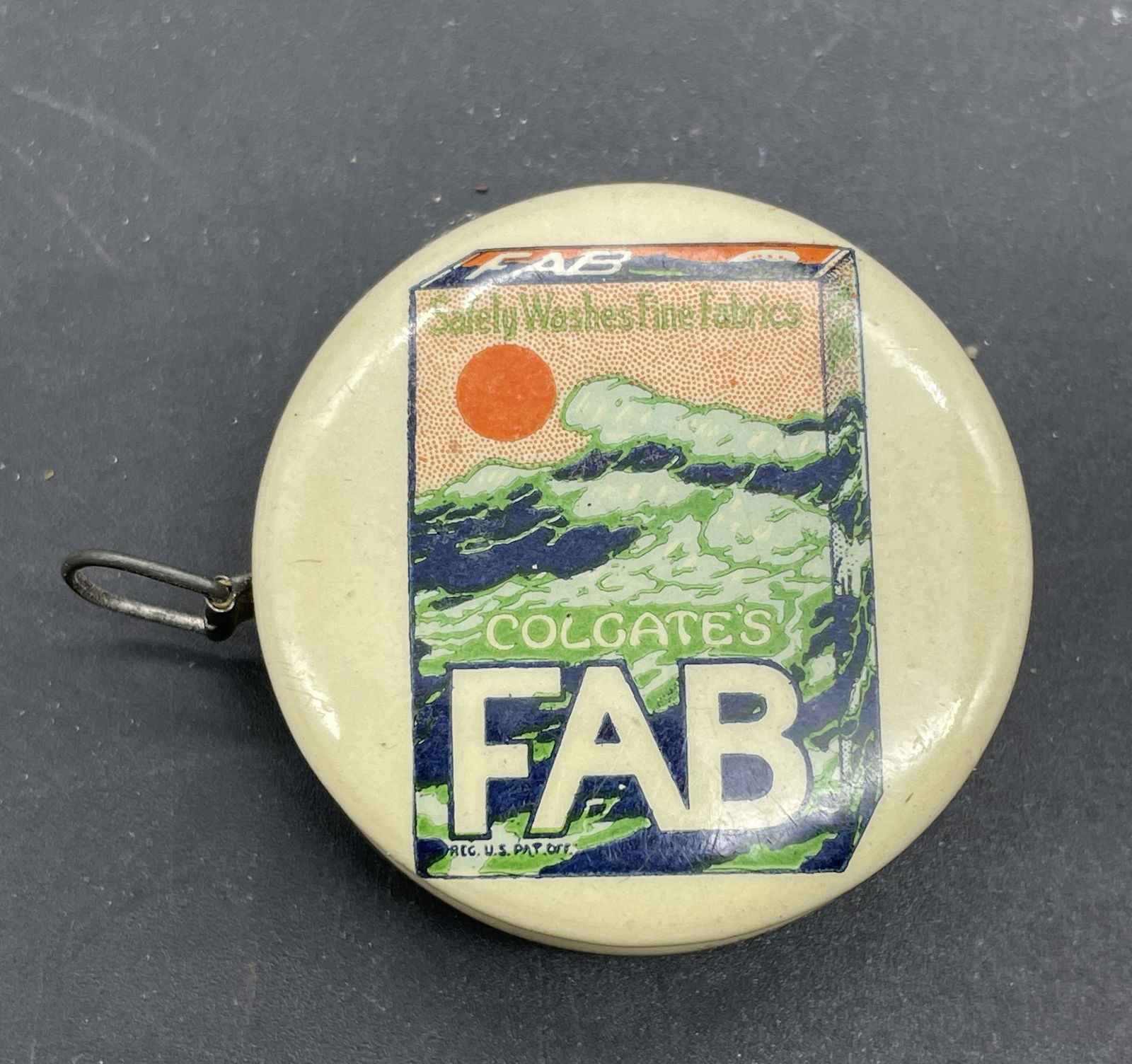 1920S CELLULOID COLGATE'S FAB LAUNDRY DETERGENT TAPE MEASURE (1 of 8)