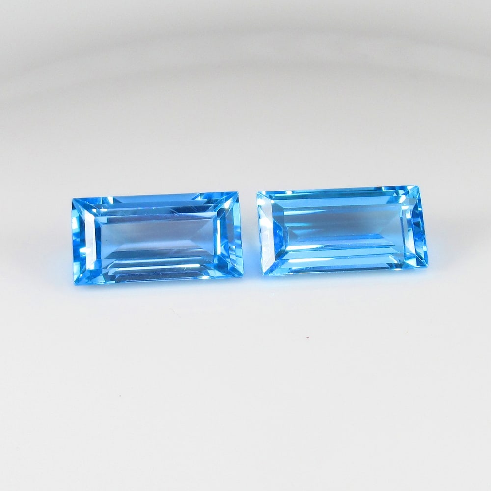 12.22 Ct - Natural Blue Topaz Pair (1 of 3)