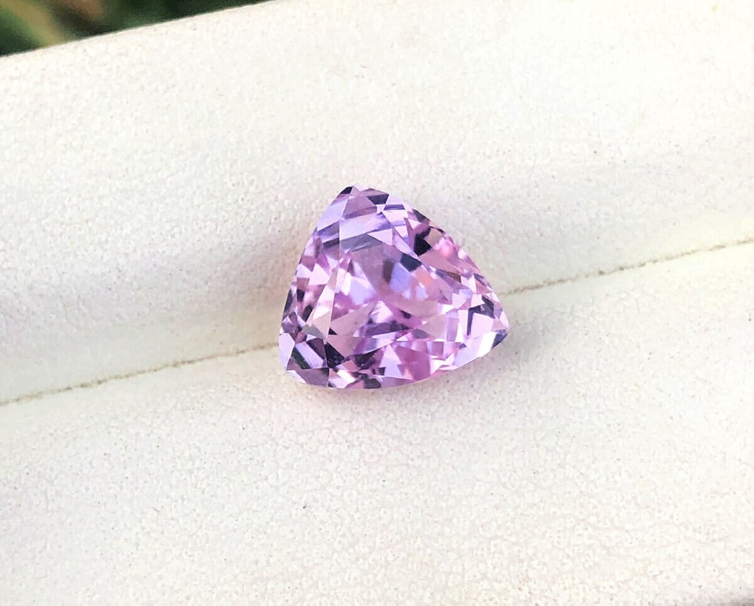 Kunzite, 4.50 cts Fancy Cut Natural Pink Kunzite Gemstone From Afghanistan: Kunzite, 4.50 cts Fancy Cut Natural Pink Kunzite Gemstone From Afghanistan - Item NR1052 Dimension 10 x 9 x 7 mm .... Weight 4.50 Carats .... No Treatment Natural Gemstone .... Reserve: $22.00 Shippin