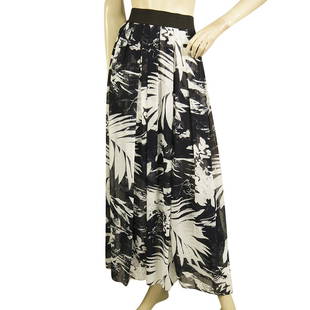 Vince Camuto Blue & White Floral Pleated Maxi Long Skirt size 16 W: Vince Camuto Blue & White Floral Pleated Maxi Long Skirt size 16 W With a joyfull attitude, Vince Camuto presents this hip and modern long length pleated skirt in blue and white patterned fabric and b