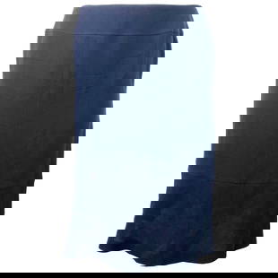 Chanel Navy Silk Midi Skirt Size 42: Title: Chanel Navy Silk Midi Skirt Size 42 Description: Product details: Featuring, navy/ dark blue silk, mid knee length, rear buttons and sip closure, double silk lining. Made in France. Details: De