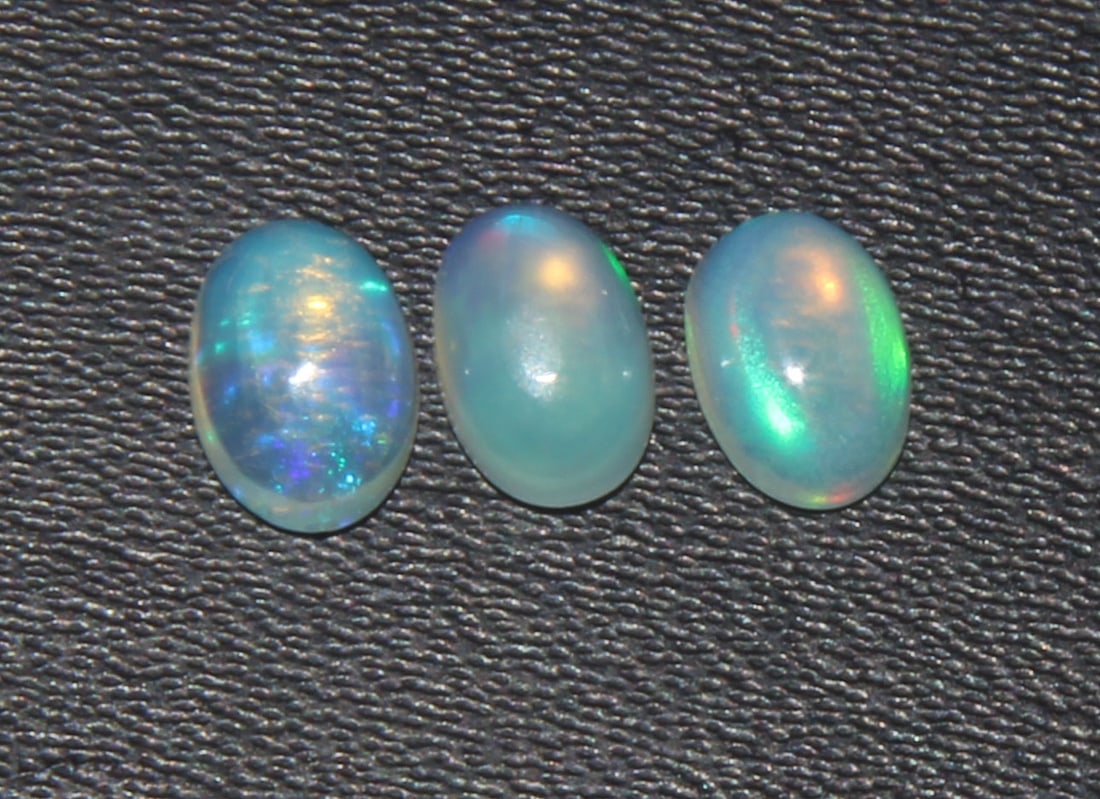 Stunning " Fire Ethiopian Opal " 1.09 Cts Natural Ethiopian Opal Lot (1 of 2)