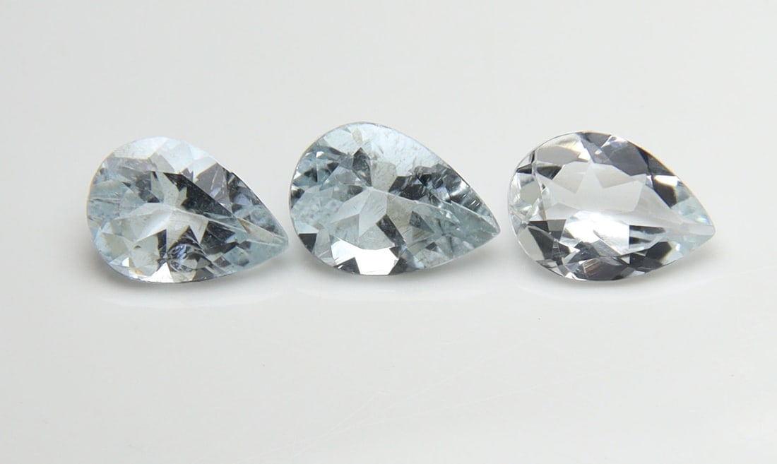 Spectacular " Natural Aquamarine " 1.57 Cts Natural Aquamarine Pair (1 of 4)