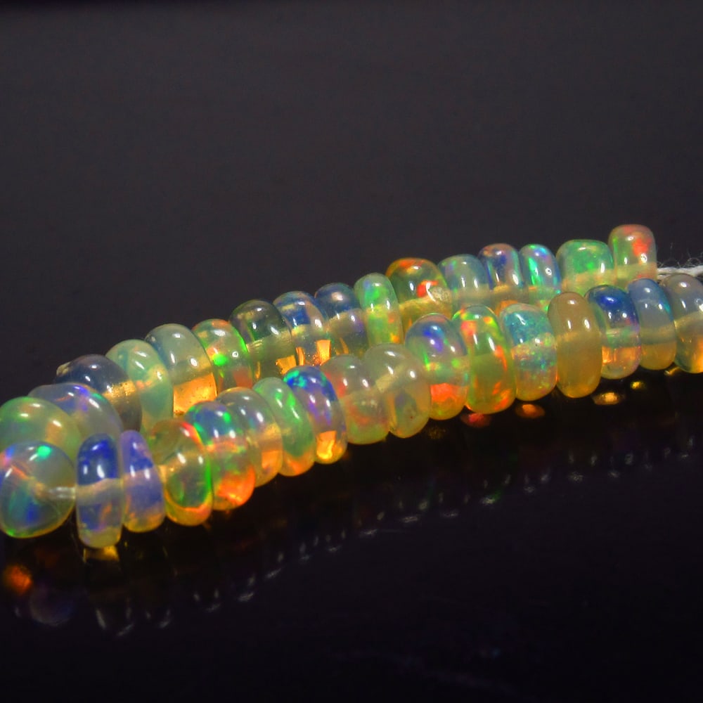 Natural Multicolor Opal Beads - 4.18 Ct (1 of 2)