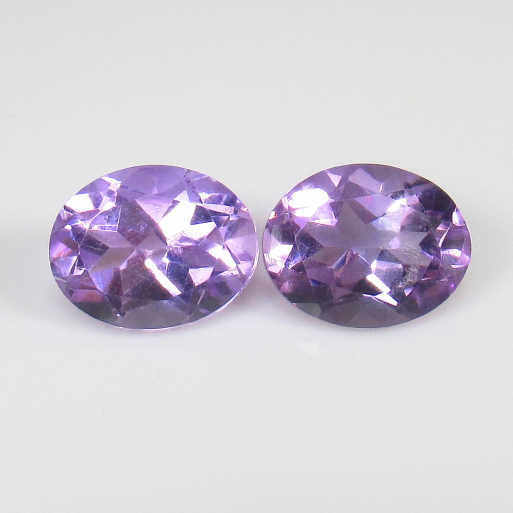 3.65 Ct - Natural Purple Amethyst Pair (1 of 2)