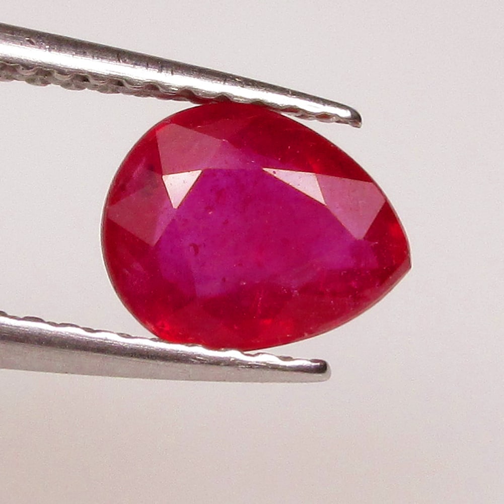 1.17 Ctw Natural Mozambique Red Ruby Pear Cut (1 of 2)