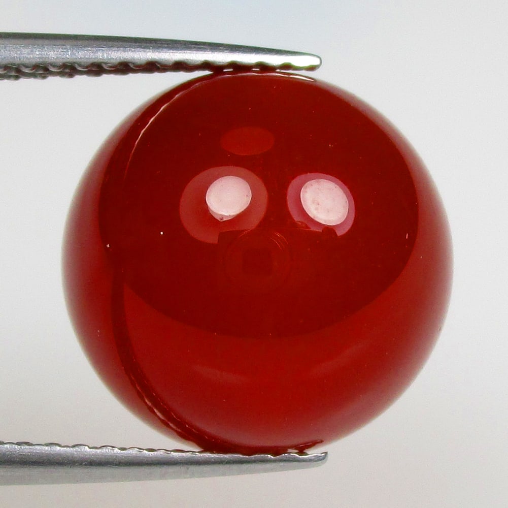 12.38 Ctw Natural Orange Carnelian Round Beads: No Reserve! Title: 12.38 Ctw Natural Orange Carnelian Round Beads Stone Clarity: Opaque Gemstones: Natural Carnelian Beads Carat Weights: 12.4 Size/Dimensions: 12.30 x 12.50 mm Additional Information: