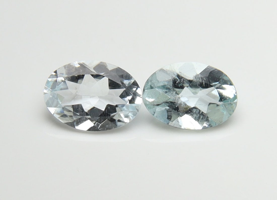 Gorgeous " Natural Aquamarine " 1.13 Cts Natural Aquamarine Pair: No Reserve! Title: Gorgeous " Natural Aquamarine " 1.13 Cts Natural Aquamarine Pair Additional Information: Gemstone : Natural Aquamarine Origin : Australia Weight : 1.13 carats Dimensions : 7x5 mm, S