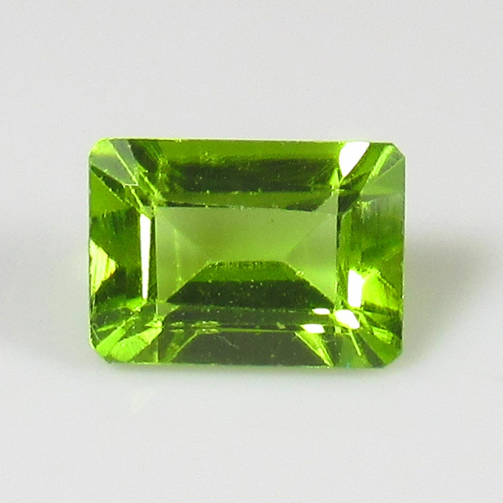 1.23 Ct - Natural Peridot (1 of 2)