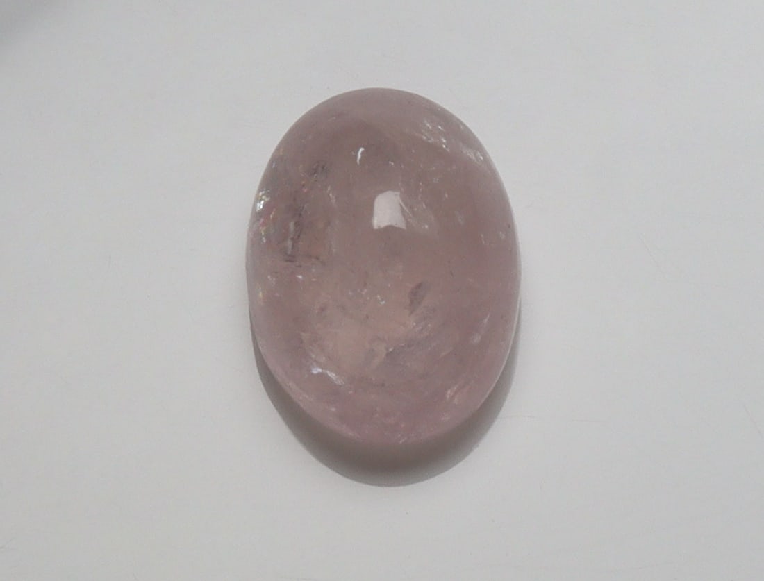 Wonderful " Natural Morganite " 4.19 cts Natural Morganite: No Reserve! Title: Wonderful " Natural Morganite " 4.19 cts Natural Morganite Additional Information: Gemstone : Natural Morganite Shape and Cut : Oval Cabochon Weight : 4.19 carats Measurements : 11.