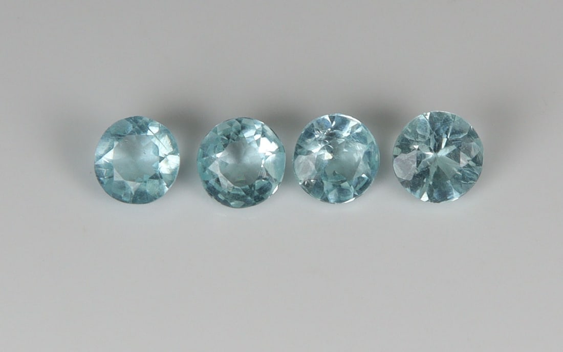 Marvellous " Natural Blue Apatite " 1.01 Cts Natural Blue Apatite Pair (1 of 4)