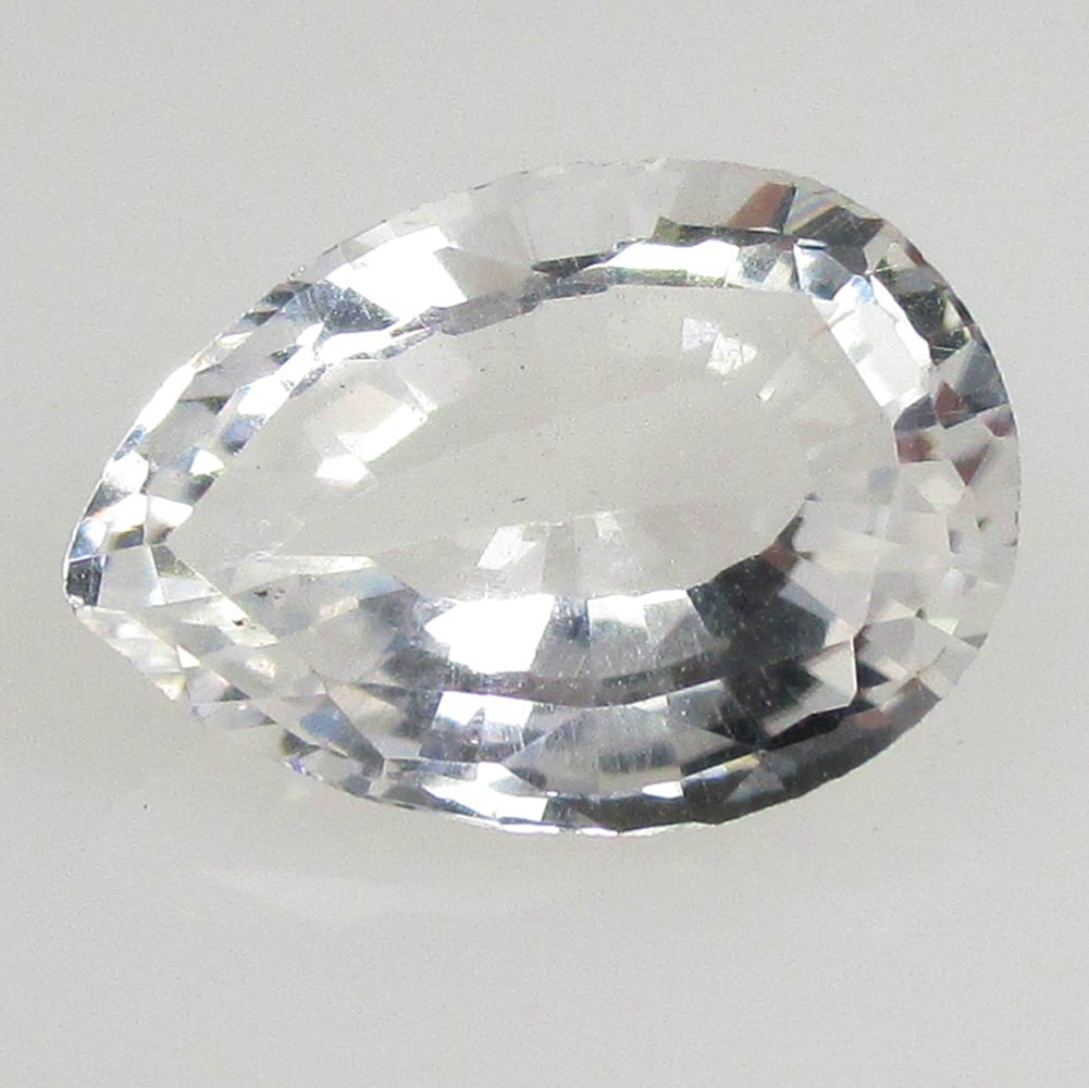2.87 Ctw Natural White Topaz Pear Cut (1 of 2)