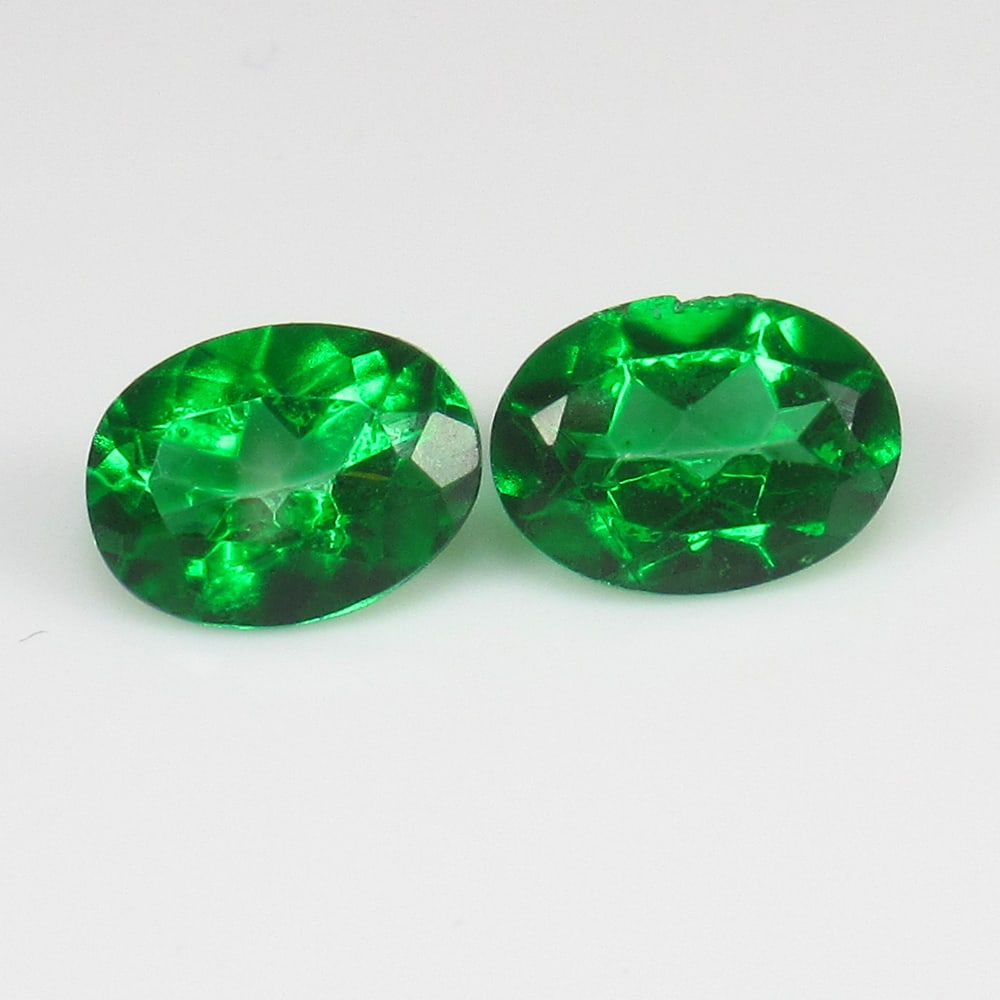 Natural Green Topaz Pair - 3.07 Ct (1 of 2)