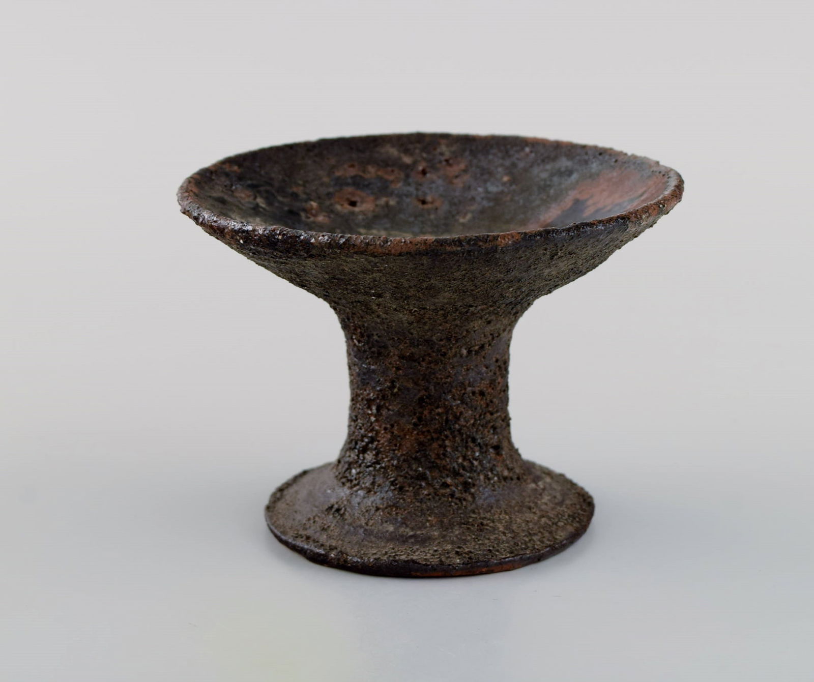 Ole Bjørn Krüger (1922-2007), Danish sculptor and ceramicist. Unique candlestick in glazed (1 of 7)