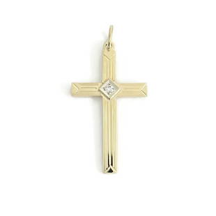 Vintage Diamond Cross Necklace Pendant 14K Yellow Gold, 1.80 Grams: Vintage Diamond Cross Necklace Pendant 14K Yellow Gold, 1.80 Grams Make a statement with this necklace pendant. Please let us know if you have any questions. Diamonds: 1 round single cut, .02