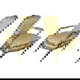 Pair Louis XV Fauteuil, Gilt Armchairs, Hollywood Regency, Leopard Textile: Title: Pair Louis XV Fauteuil, Gilt Armchairs, Hollywood Regency, Leopard Textile Description: Pair Louis XV Fauteuil, gilt armchairs, Hollywood Regency, Leopard Textile A finely carved and gilt wood