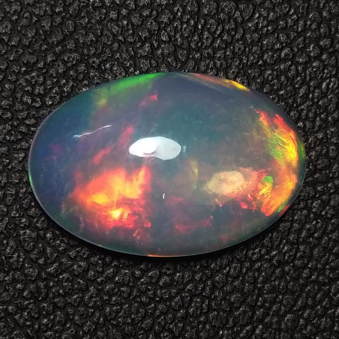 3.45 Cts WHITE OPAL MULTI COLOR TOP LUSTER 100 % NATURAL LOOSE GEMSTONES (1 of 6)