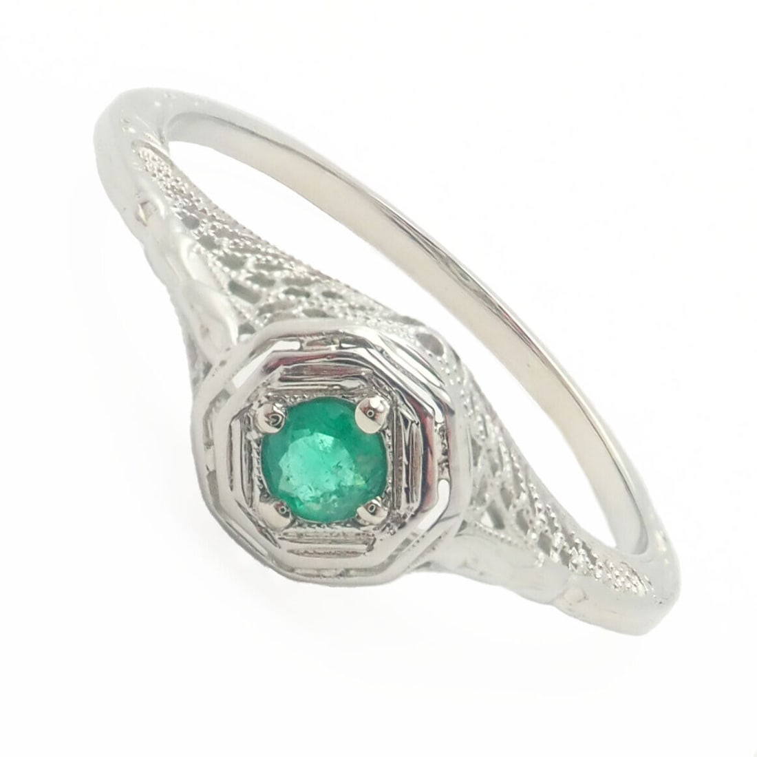 Vintage Estate 18k White Gold Emerald Art Deco Filigree Ring (1 of 4)