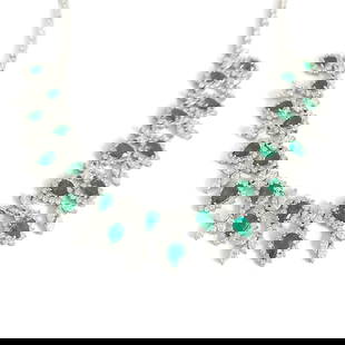Green Emerald Diamond Halo Gemstone Festoon Bib Necklace 18K White Gold 19.77 TW: Green Emerald Diamond Halo Gemstone Festoon Bib Necklace 18K White Gold 19.77 CTW This is a gorgeous necklace. Please let us know if you have any questions. Gemstones: 21 pear shape green emeralds 8.2