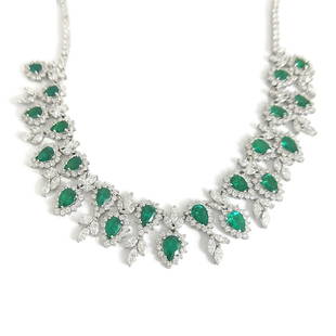 Green Emerald Diamond Halo Gemstone Festoon Bib Necklace 18K White Gold 19.77 TW: Green Emerald Diamond Halo Gemstone Festoon Bib Necklace 18K White Gold 19.77 CTW This is a gorgeous necklace. Please let us know if you have any questions. Gemstones: 21 pear shape green