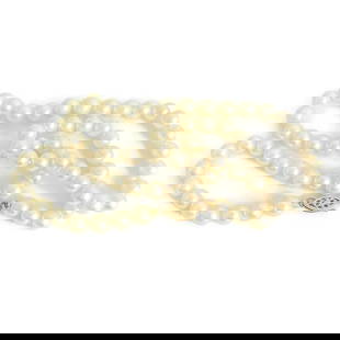 Japanese Pearl Necklace 14K Yellow Gold Clasp 18 Inches, 6.4 mm, 23.26 Grams: Japanese Pearl Necklace 14K Yellow Gold Clasp 18 Inches, 6.4 mm, 23.26 Grams This is a gorgeous classic pearl necklace! Please let us know if you have any questions. Pearls: 66 Japanese cultured pearl