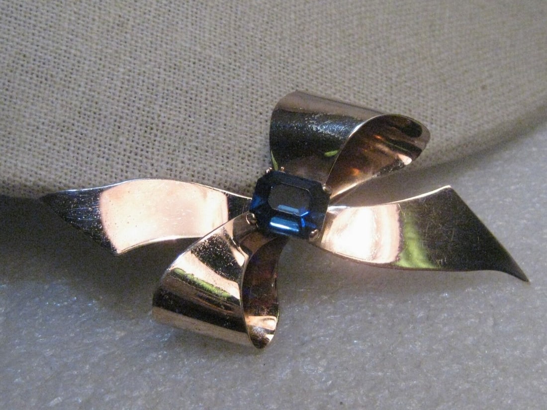 Vintage Sterling Modern Bow Brooch, Blue Stone, Gold-Washed, 3" by 2", 10.92 gr. (1 of 7)