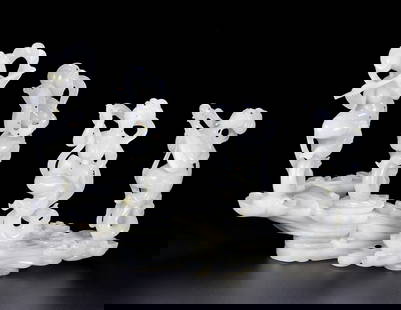 Superb Chinese White Hetian Jade Inlay Gem Musical Beautiful Girl Statue: Title: Superb Chinese White Hetian Jade Inlay Gem Musical Beautiful Girl Statue Date/Period: After1600 Origin: Chinese Dimension: 170 x 290 x 150(mm)6.69 x 11.42 x 5.91(inches) Weight:3.17lbs/1437g Ma