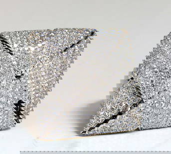 7.15ct 3D Unisex Cross weave Dome Diamond Ring 18 karat: Contemporary three dimensional ring. Unisex Cross Weave Pattern 7.15ct. Natural brilliant round diamonds Vs-2 clarity F color. 550 diamonds count 18kt white gold. 24 Grams Overall ring: 1.07 x 1.09 in