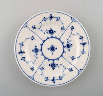 Bing & Grondahl / B&G, Blue Fluted. Salad plate.: Bing & Grondahl / B&G, Blue Fluted. Salad plate. Measures: 17 cm In perfect condition. Early stamp: 1915-1947. Reserve: $28.00 Shipping:Domestic: Shipping rates are determined by