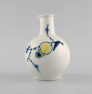 Johannes Hedegaard for Royal Copenhagen. Rare Rimmon jug / vase in hand-painted porcelain. Dated: Johannes Hedegaard for Royal Copenhagen. Rare Rimmon jug / vase in hand-painted porcelain. Dated 1967. Model number 46/14816. Measures: 12 x 9 cm. In excellent condition. Stamped. 1st factory quality.