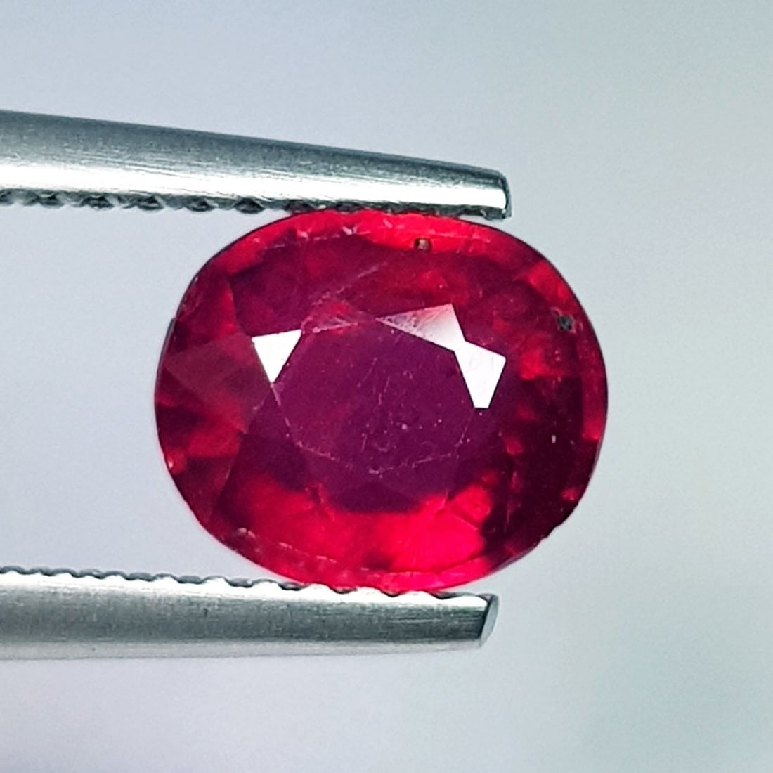 1.69 Ctz Top Quality Pinkish Red Natural Ruby (1 of 4)