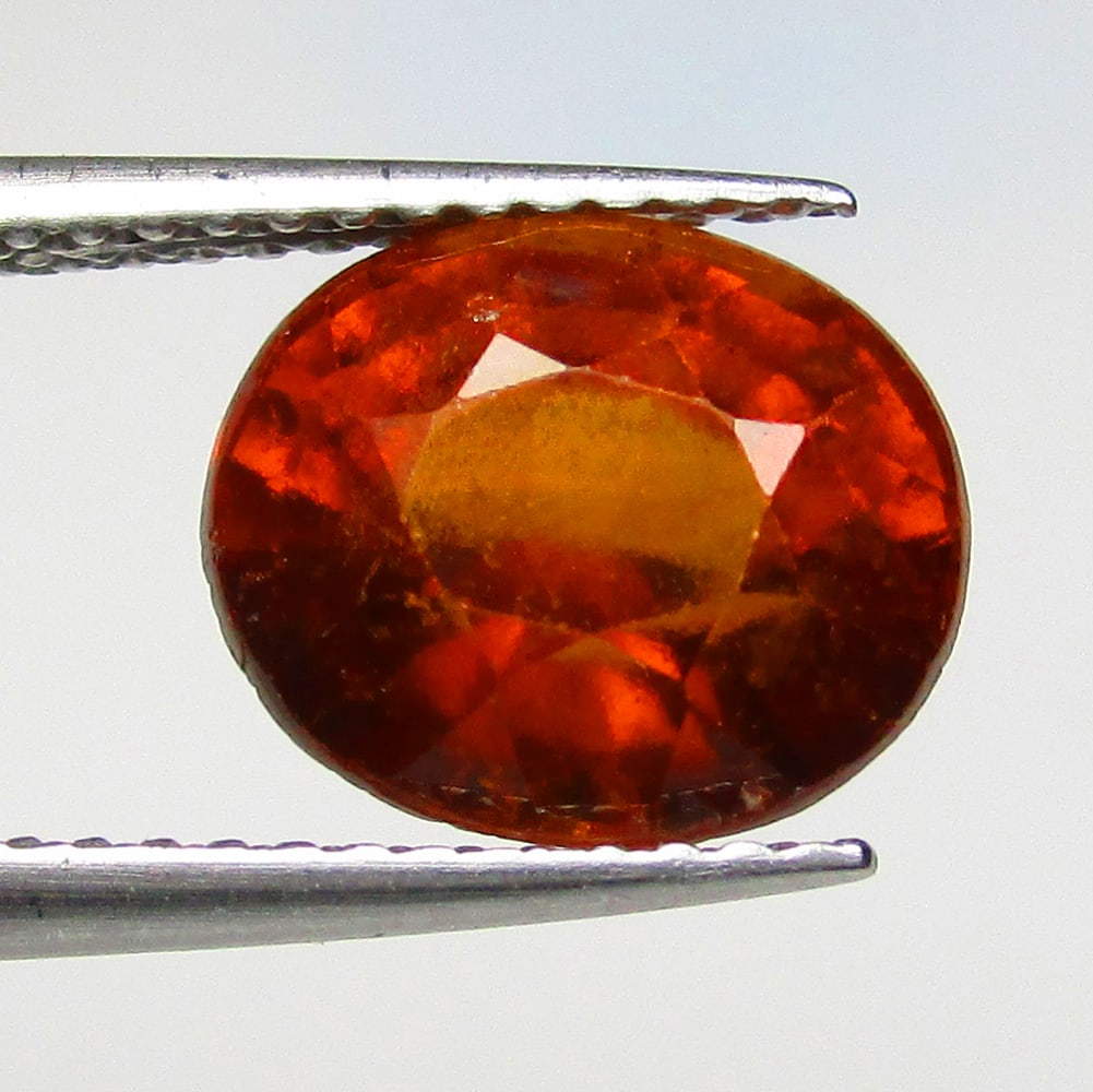 3.71 Ctw Natural Hessonite Garnet Oval Cut: No Reserve! Title: 3.71 Ctw Natural Hessonite Garnet Oval Cut Stone Clarity: VVS Gemstones: Natural Hessonite Garnet Carat Weights: 3.71 Size/Dimensions: 9.80 x 8.20 x 6.30 mm Additional Information: 