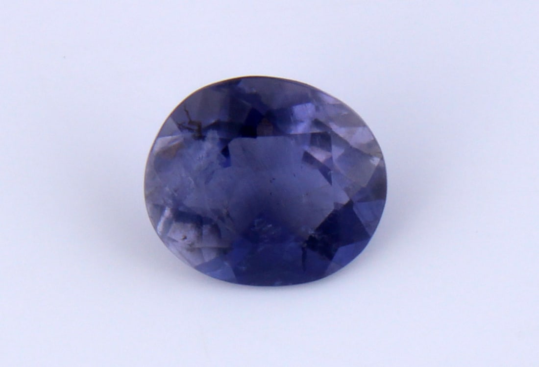 Lovely " Natural Iolite " 2.48 Cts Natural Iolite: No Reserve! Title: Lovely " Natural Iolite " 2.48 Cts Natural Iolite Additional Information: Gemstone : Natural Iolite Shape and Cut : Oval Cut Weight : 2.48 Carats Measurements : 10x9 mm, Color : Vio