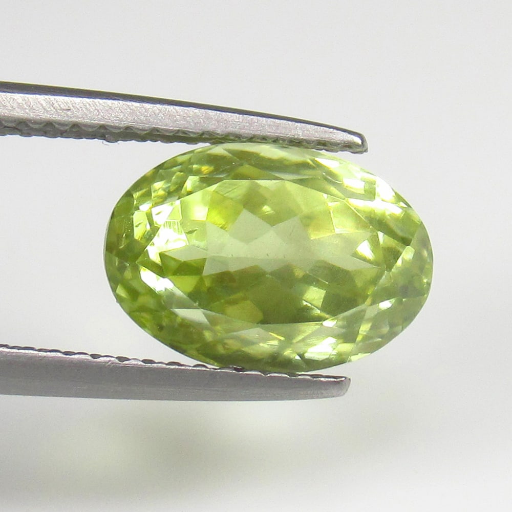 Natural Sillimanite - 4.00 Ct (1 of 2)